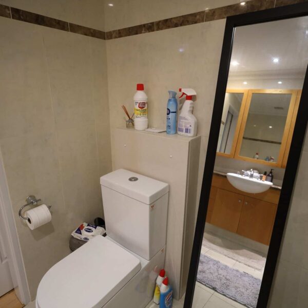 Riverside Road, South Fremantle - Ensuite