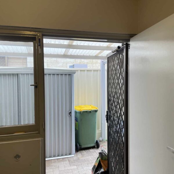 Beatricve Avenue, Shelley-Laundry door-before