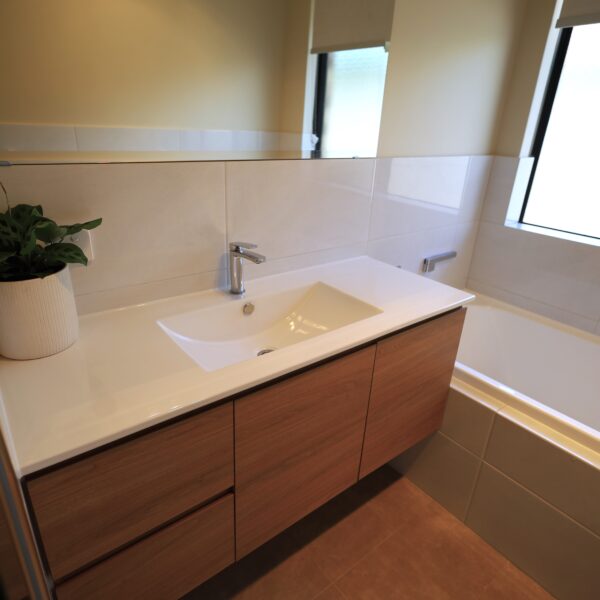 The Green, Canning Vale - Bathroom