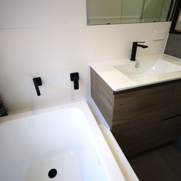 D'Alonzo Place, Balcatta - Bathroom