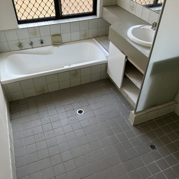 D'Alonzo Place, Balcatta - Bathroom